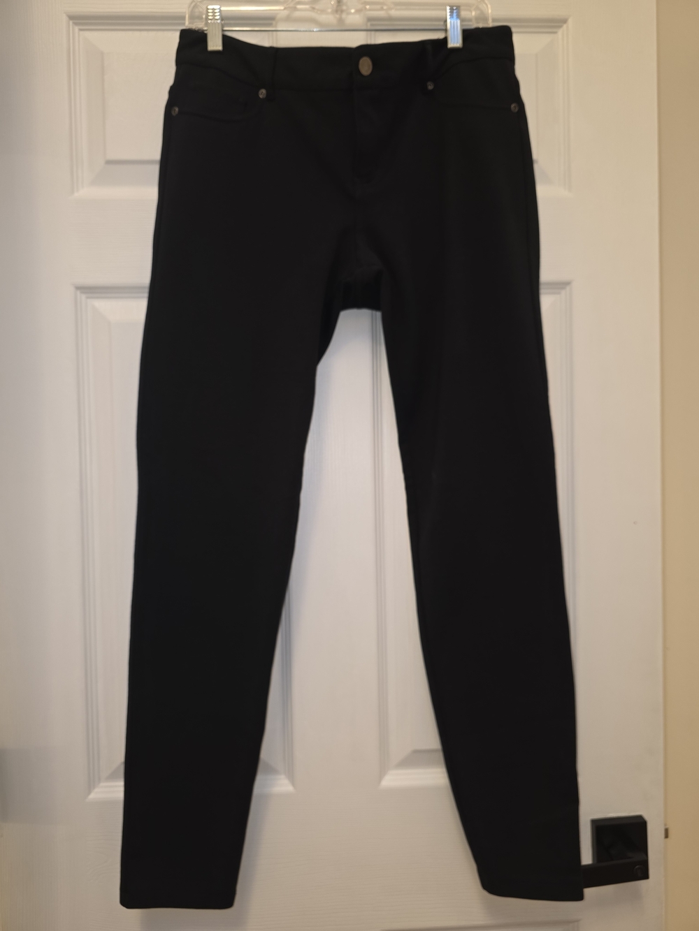 Soho Women's Straight Leg Pants in Black